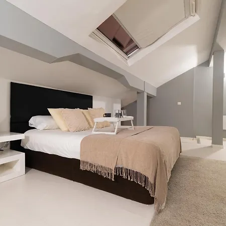 Elegante Atico Duplex Vigo