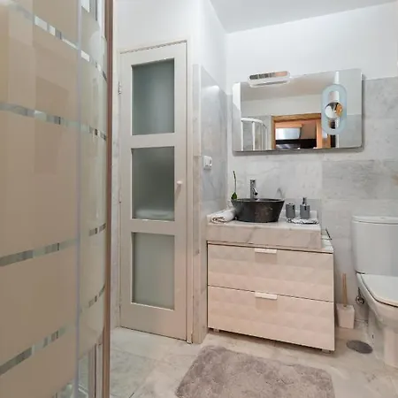 Elegante Atico Duplex Apartament